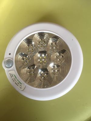 LED7W induction light stair light festival can turn on and off the light automatically