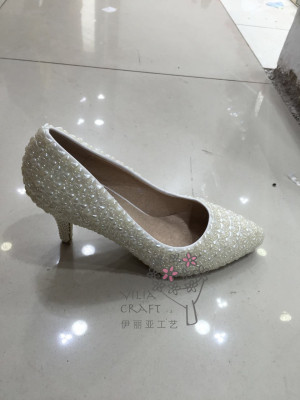 The new high heel crystal wedlock shoe western style.