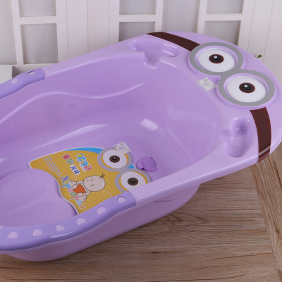 Manufacturer sells cartoon design to decorate children 's bathtub PP material