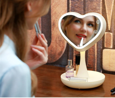The new colorful heart-shaped mirror lamp can be charged at the beginning of the mirror makeup mirror lamp