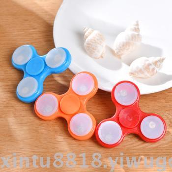 Tip gyro finger helix toys decompression hot edc luminous clover rotating hand custom toys