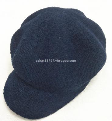 The new fashion berets feature knit caps that can be folded to prevent sun protection
