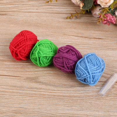 Manufacturer direct sales small package in the rough hand hat cup mat hook knitting acrylic thread.