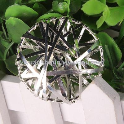 Silk Screen round Iron Parts Wholesale Christmas Crafts Outdoor Lighting Pendant Festive Ambience Light Wholesale