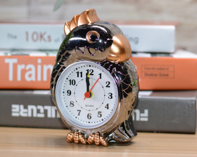 Retro Creative Table Setting Ugyen Spray Paint Parrot Cartoon Alarm Clock Student Wake-up Clock