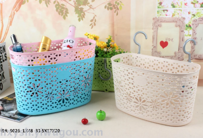 The word \"glitch basket bathroom Hanging basket hook plastic basket 293-