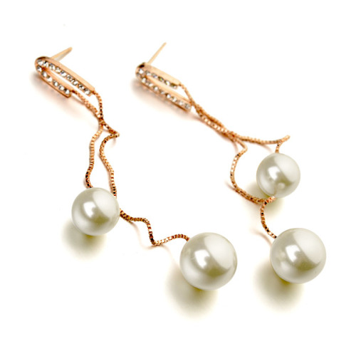 Regent Ornament Rigant Rhinestone Pearl Earrings 1250990001
