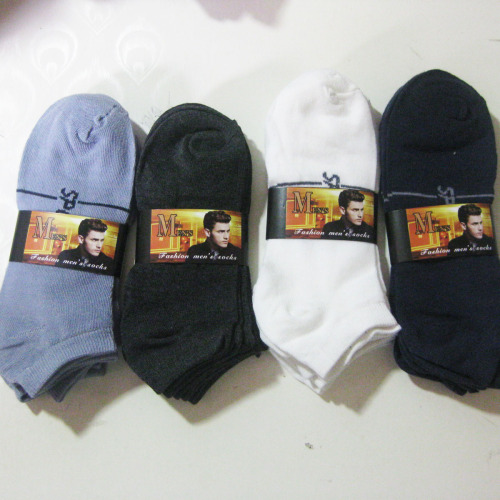 foreign trade tail single men‘s boat socks low-cut socks spring， summer， autumn low-cut socks invisible socks cheap socks stall socks manufacturers a