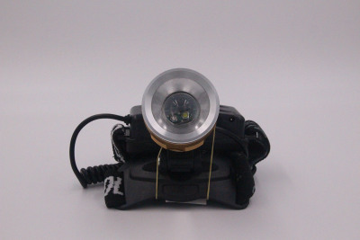 Double light blue and white flash strong light dimmer headlamp