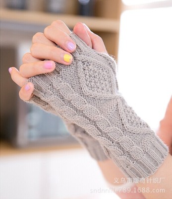 Wholesale Chesapeake edition genuine winter warm female half finger double diamond woollen gloves knitted sheath exposed