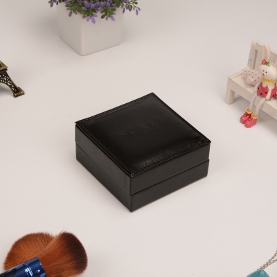 Guanyu high - end PU watch box to send her boyfriend gift box factory direct professional custom jewelry box