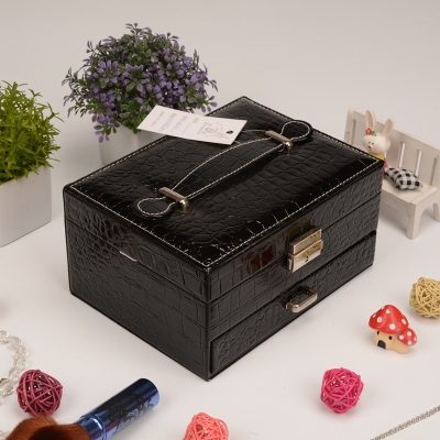 Guan Yu high-end PU jewelry box portable multi-functional portable portable jewelry box factory direct