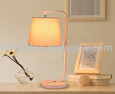 MODERN  TABLE LAMP BLACK AND WHIT  COLOR 