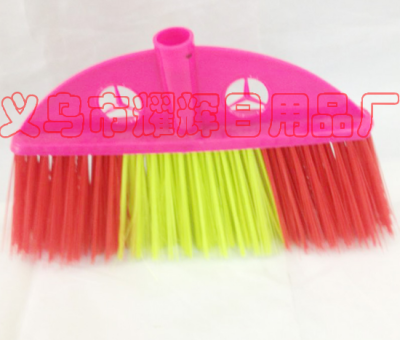 The factory sells high quality plastic to sweep the head to sweep the head wholesale quantity.
