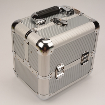 Guanyu high - grade aluminum portable makeup box silver stripes multi - functional large - capacity toolbox