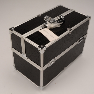 Crown black high-grade aluminum portable storage box portable multi-functional large cosmetic case customize