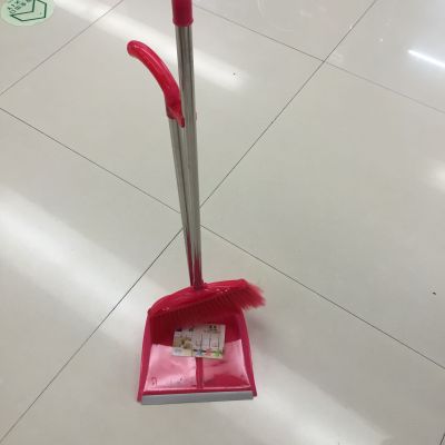 The New high - end dustpan broom set of advanced stainless steel rod KT098