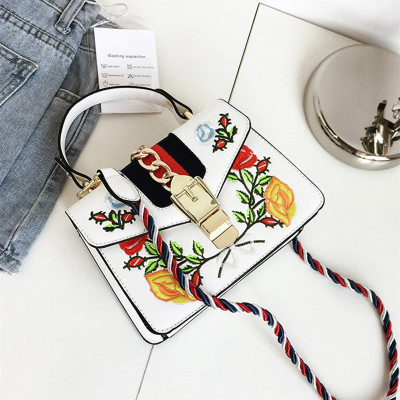 384 package about the big-name fashion show embroidered flower color portable small p shoulder bags diagonal package