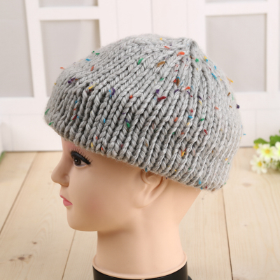 DIY craft supplies grey hand-knitting knitting wool knit hats.