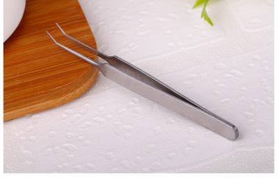 Cool charm new stainless steel inclined mouth to go to blackhead acne clip to acne needle cosmetic tool acne needle.