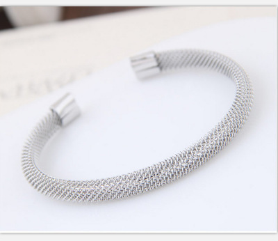 Korean fashion metal simple preparation of open Mesh Bracelet