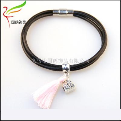 Magnetic alloy buckle Pu tassels bracelet
