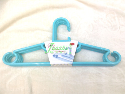Adult hanger drying rack hanger versatile plastics for household use Groove racks