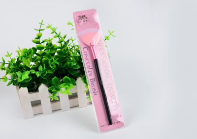 Charm new product makeup brush, brush brush, brush soft bristles.