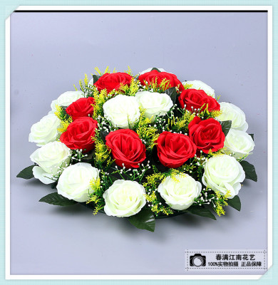 The rose creative simulation flower disk quality simulation flower quality simulation flower decoration.