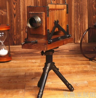 New products retro creative wooden tripod camera decoration decorative household decoration.