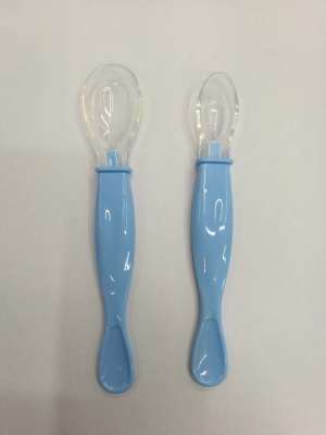 Baby Baby temperature change spoon two