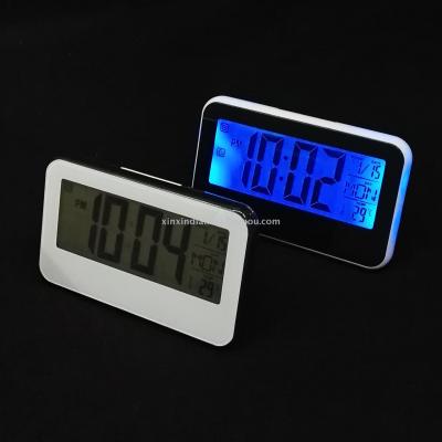 Voice-activated clock 2618