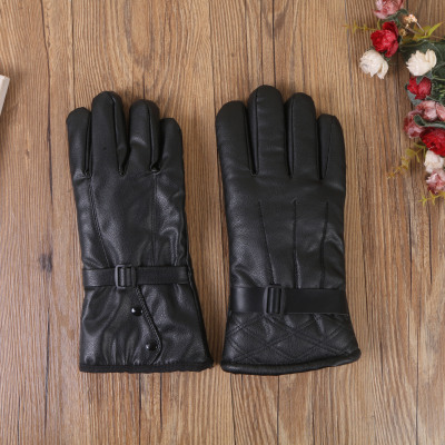 Leather glove winter outdoor is warm and warm, warm and waterproof.