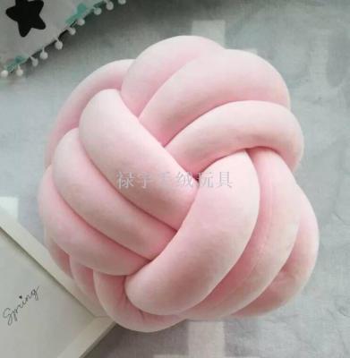 Sets a hot style knotted ball China knotted pillow national big life with a plush toy