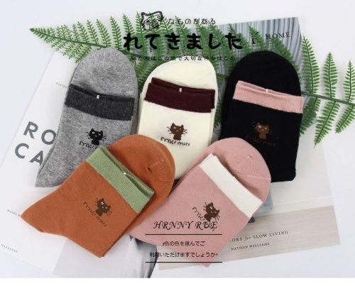 Socks Women‘s Mid Tube Stockings Women‘s Socks Cotton Socks Autumn and Winter Women‘s Korean-Style Preppy Cat Socks Street Vendor Stocks Cheap Socks