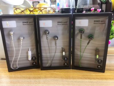 Factory outlets fashion boutique in-ear bass headphones