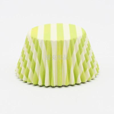 Export foreign trade a new baking cupcake cake with a pale green and white striped cupcake cake