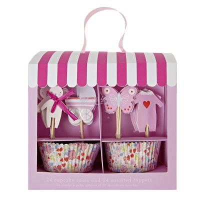 The girls' gift wrap set of cupcake cocktail party can be customized for the cake cup set
