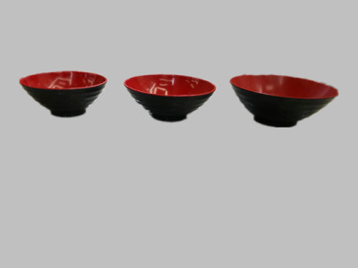 The sharp red black bowl on a preferential welcome to consult