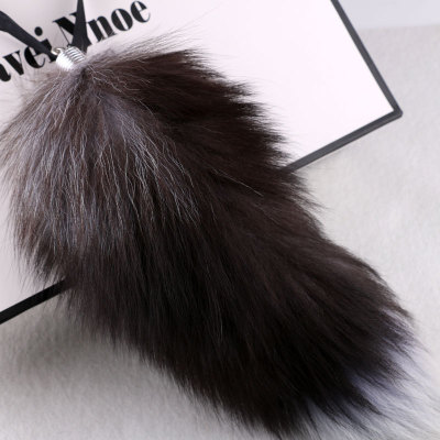 The Fashion fur bag contains 100 % fox tail key ring fox tail key chain