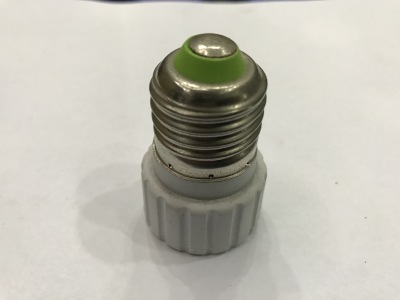 Lamp head screw with ceramic E27 converter lamp end