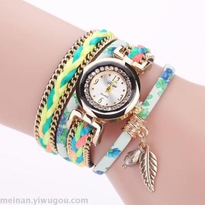 The new fashion color printing chain is decorated with a diamond decoration watch.