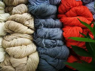 Manufacturer direct - selling acrylic fiber wool cotton wool polyester yarn wool yarn wholesale.