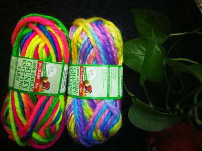 Manufacturer's direct selling acrylic yarn knitting needle line knitting yarn scarf hat yarn dyed rainbow yarn.