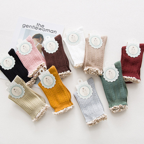 Japanese Autumn and Winter New Solid Color Women‘s Socks Lace Vintage Casual Ladies Middle Tube Cotton Socks Socks Factory Direct Sales