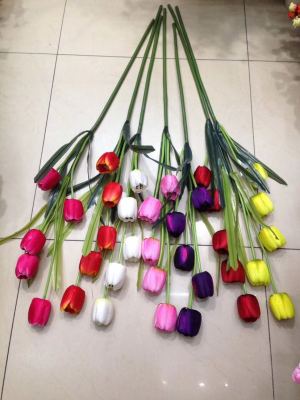 Simulate tulip decoration flowers.