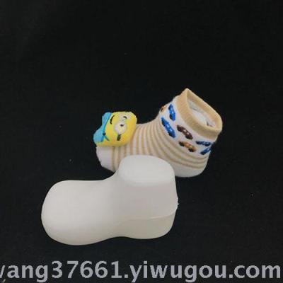 10.5cm blow- plastic foot pattern -- baby socks, children socks, infant shoes and high-grade gift socks lining