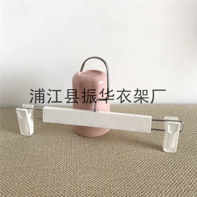 Zhenhua plastic trousers rack manufacturers direct sales of flat hook white trousers.