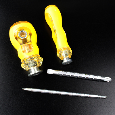 Combination screwdriver screwdriver set screwdriver screwdriver with strong magnetic character.