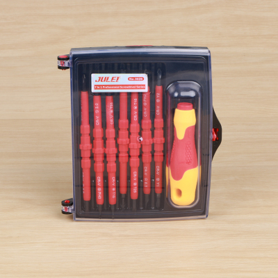 Electrician insulated screwdriver combination set of cross - word screw batch magnetic repair tools.